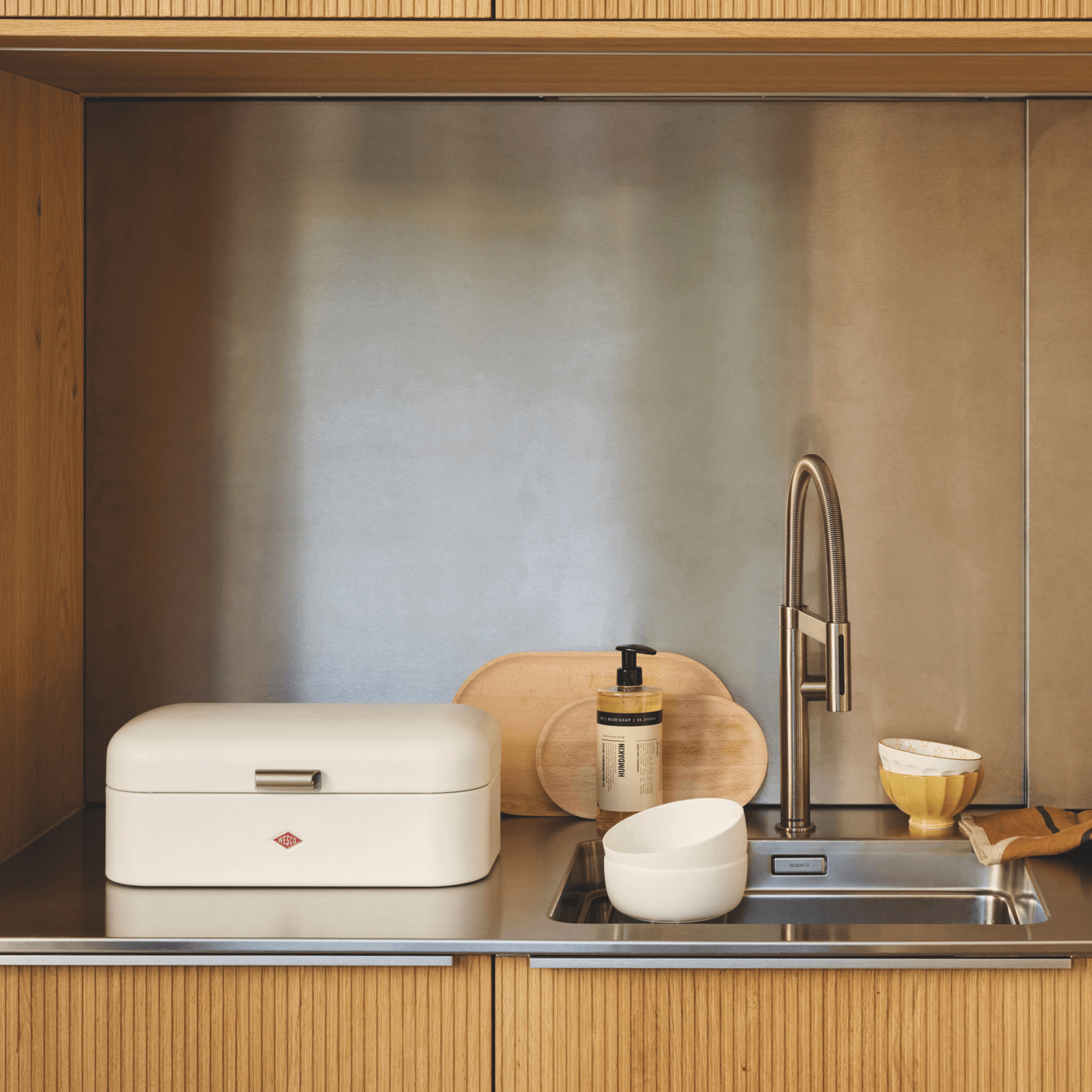 Grandy Bread Bin | Matt Sand