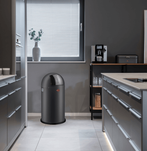 Wesco Pushboy 50L industrial Modern lifestyle image