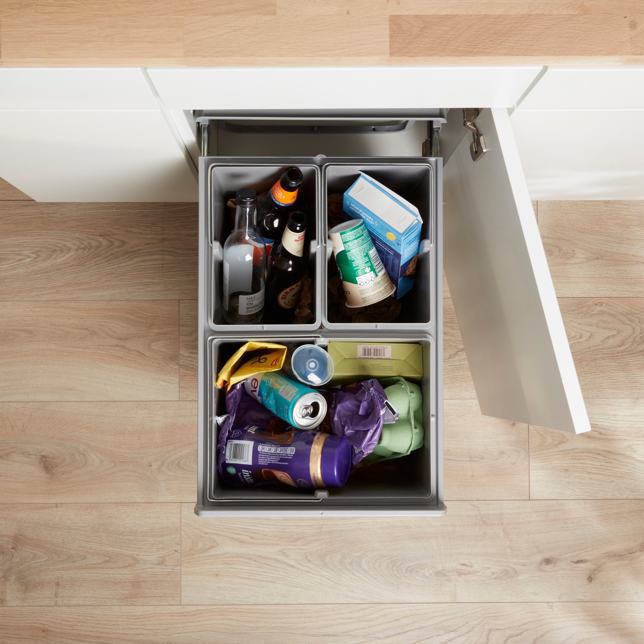 Wesco Trio Master Maxi 40L lifestyle view from above showing all 3 compartments