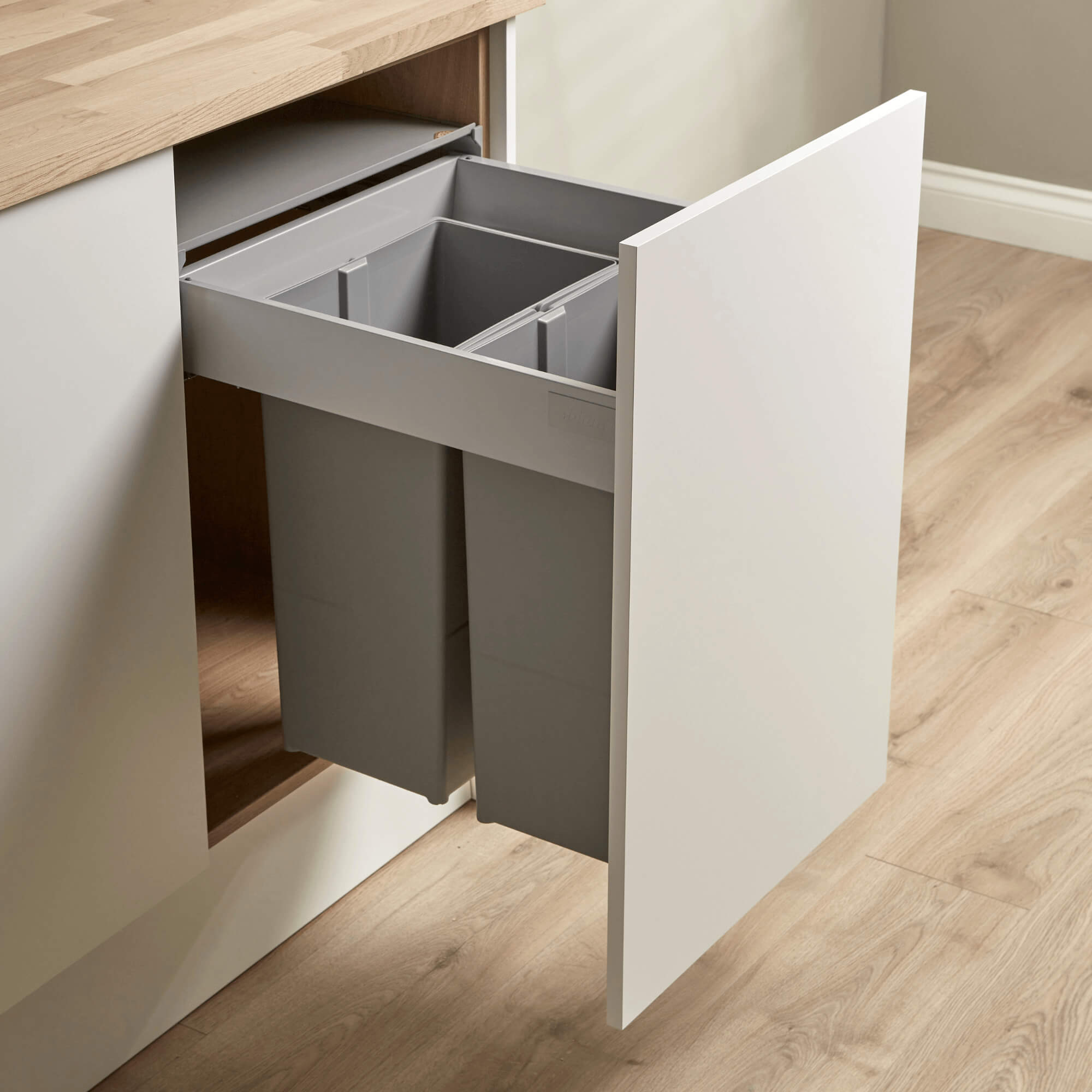 Wesco Pullboy Z integrated recycling bin system with a 500mm door, featuring two 29L compartments, mounted within a kitchen cabinet.