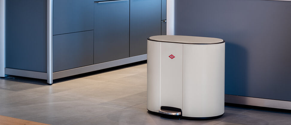 Our favourite Free-standing waste bins with great recycling potential.