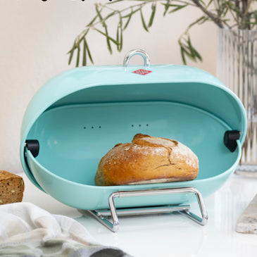 What Is the Best Container to Keep Bread In?