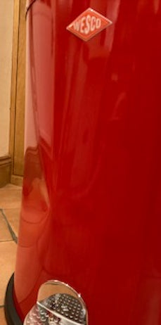 Kickmaster 33L Bin Red - ** Dented in transit **  - 184631-02