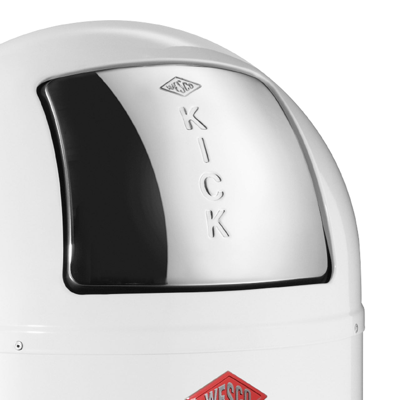 Close up image of the opening flap on the Wesco Kickboy 40L