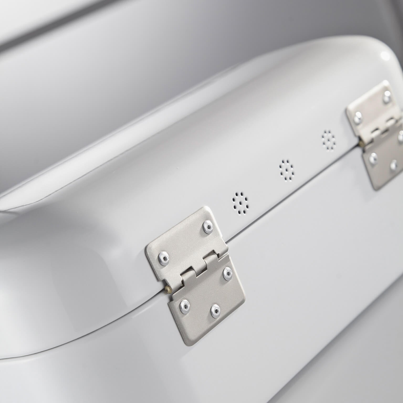 Grandy Bread Bin | Matt Black